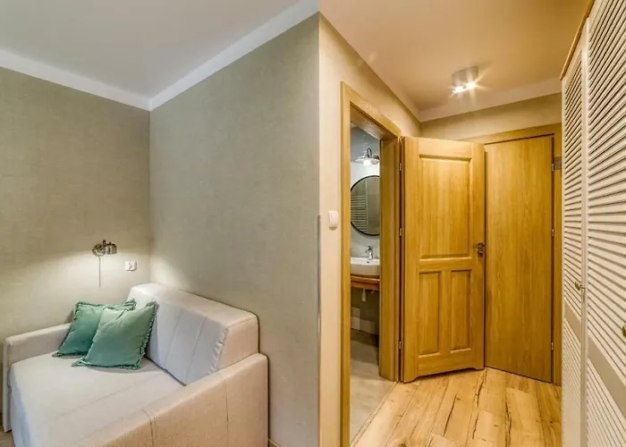 住宿加早餐酒店 Natura Mierzei 30 - Przy Plazy 库瑞尼卡慕斯卡